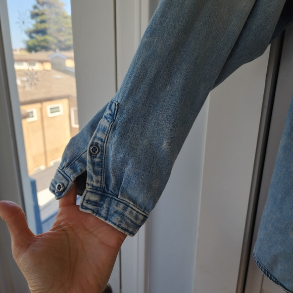 COPY - Pilcro The Bo Boyfriend Buttondown, Anthropologie - Picture 11 of 13